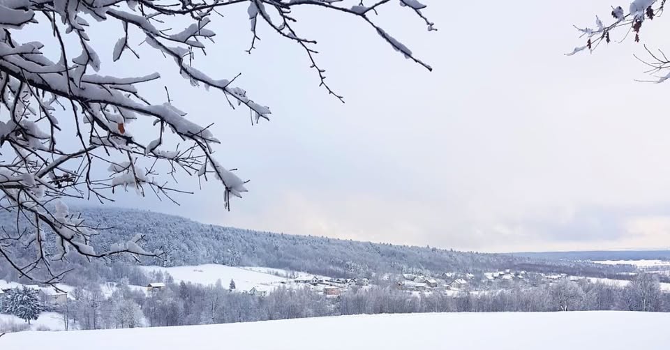 Góry Świętokrzyskie: zimowy trekking na Łysicę, Łysą Górę i Święty Krzyż