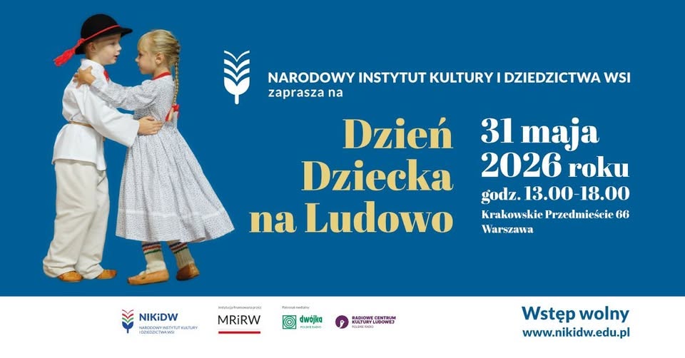 Tłumny wieczorny koncert na świeżym powietrzu z oświetleniem sceny i wiwatującą publicznością pod kolorowymi reflektorami, energetyczna atmosfera festiwalu muzycznego